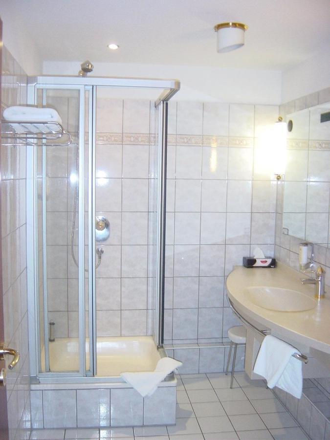 Hotel La Vigie & Ristorante Belvedere Дуйсбург Стая снимка